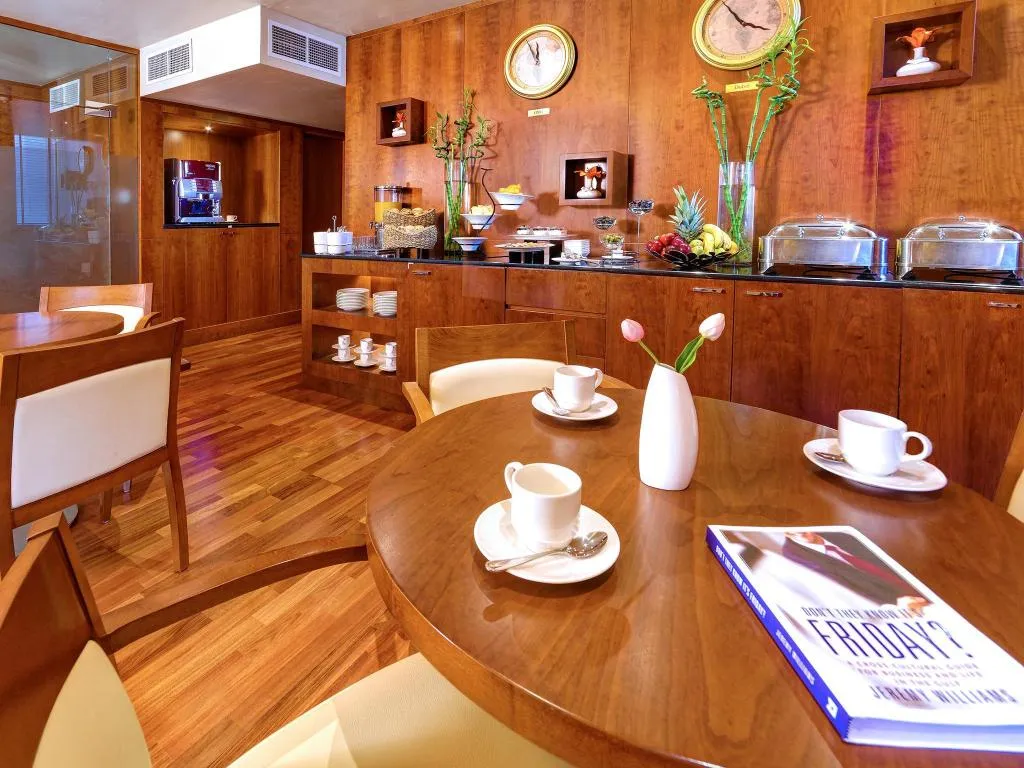 Restaurant, Golden Sands Hotel Apartments, Dubai