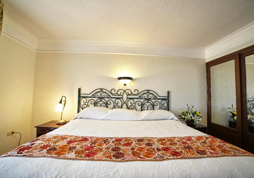 SUITE STANDARD Room, Hotel Francis Drake, Cancun Area