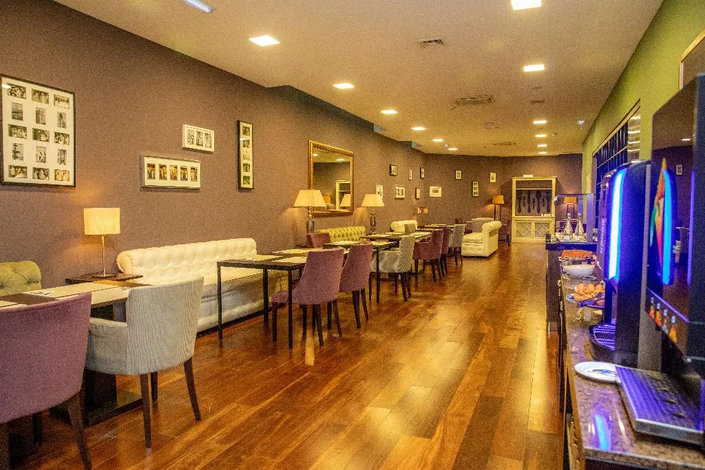 Restaurant, VIP Executive Saldanha, Lisbon