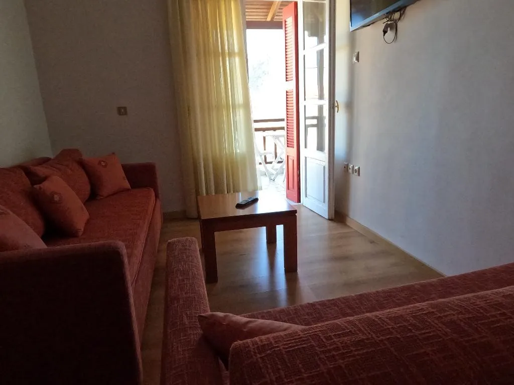 FAMILY ROOM STANDARD Room, The Flower of Monemvasia, Kalamata