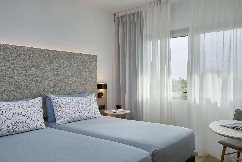 STUDIO CITY VIEW Room, INNSiDE by Meliá Barcelona Apolo, Barcelona