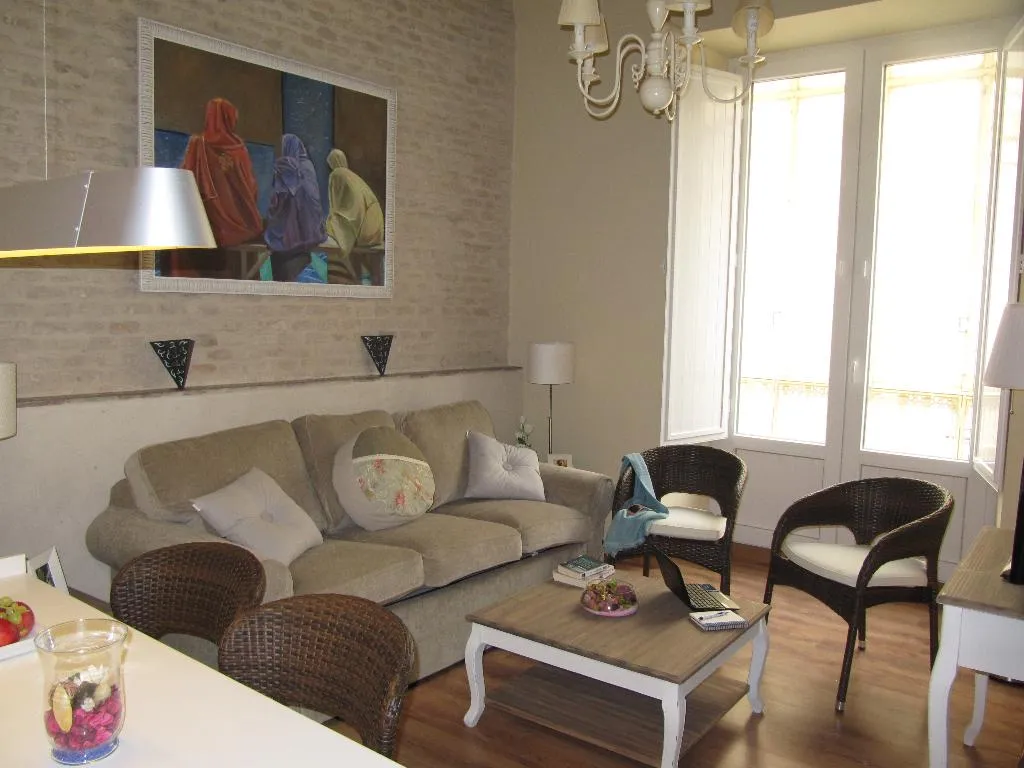 APARTMENT TWO BEDROOMS Room, Life Apartments San Vicente, Seville
