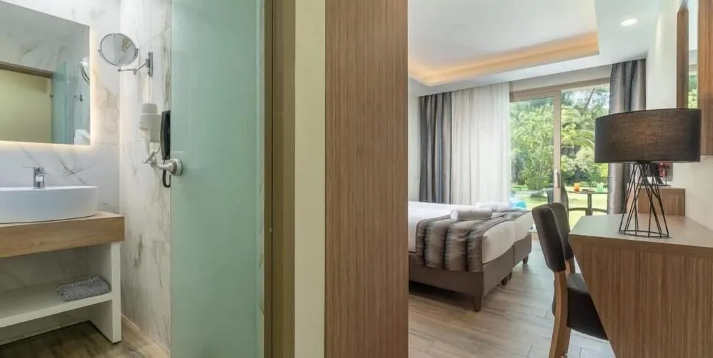 Room, Poseidon, Thessaloniki
