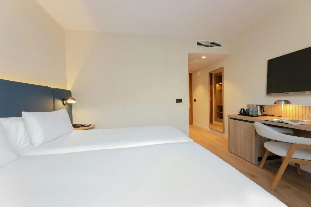 TWIN CLASSIC WITH TERRACE Room, Sercotel Kalma Sitges, Costa Brava