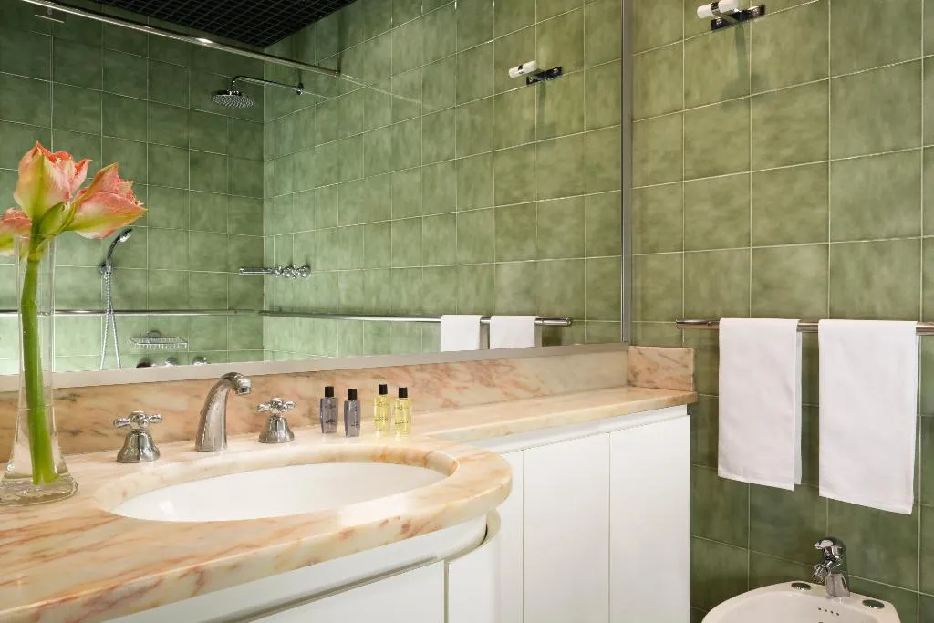 Double or Twin SUPERIOR Room, UNA HOTELS Hotel Residence Contessa Jolanda Milano, Milan