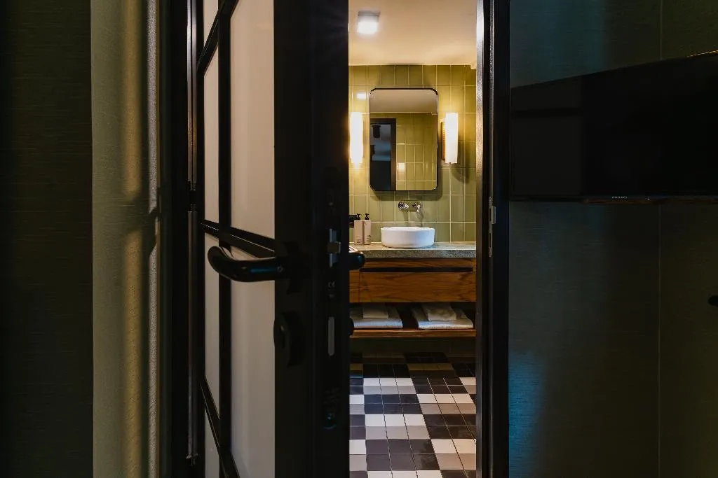 DOUBLE STANDARD Room, Hotel MAI Amsterdam, Amsterdam