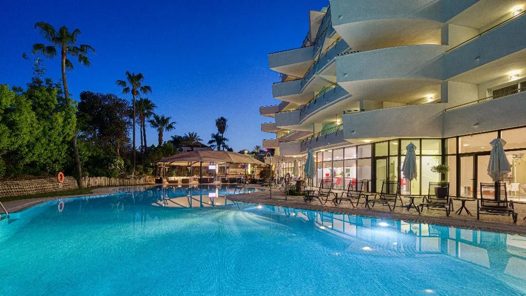Pool, Senator Banus, Costa Del Sol