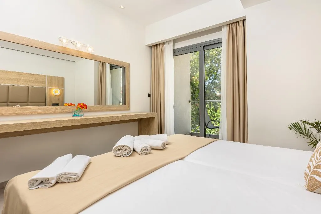 Room DELUXE ONE BED Room, Esperia Hotel, Zante