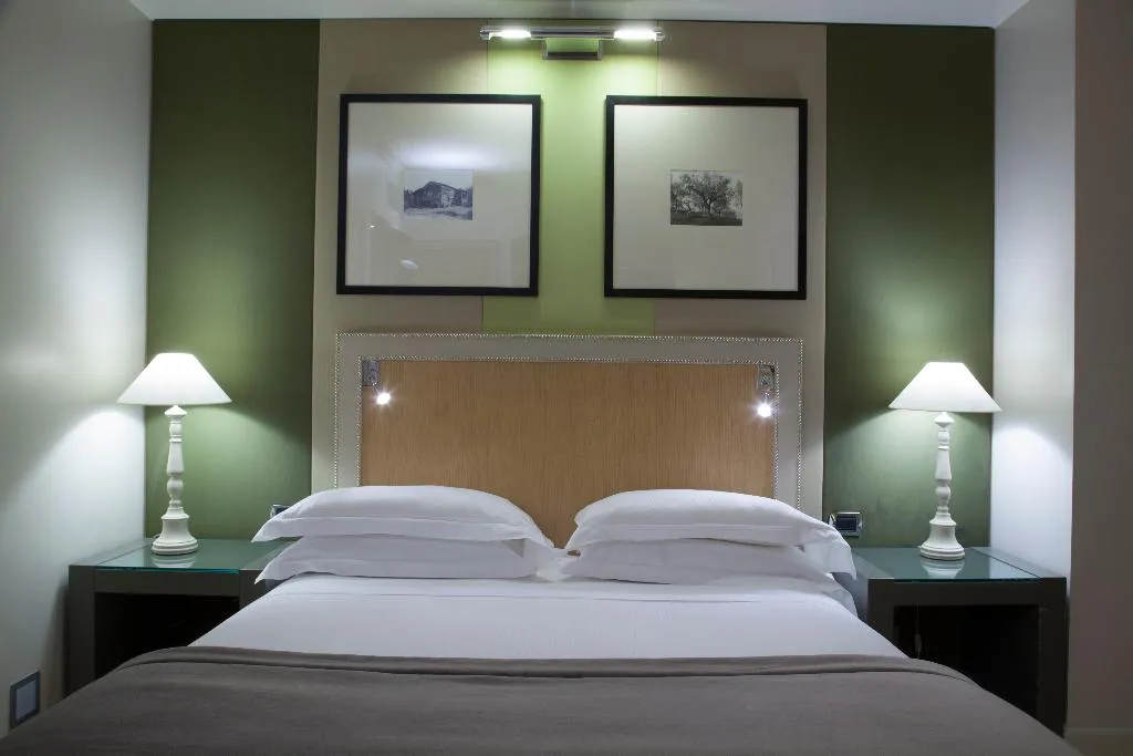 Double or Twin CLASSIC Room, Starhotels Tuscany, Florence
