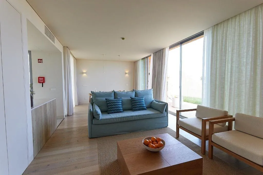 Room, White Shell Beach Villas, Algarve