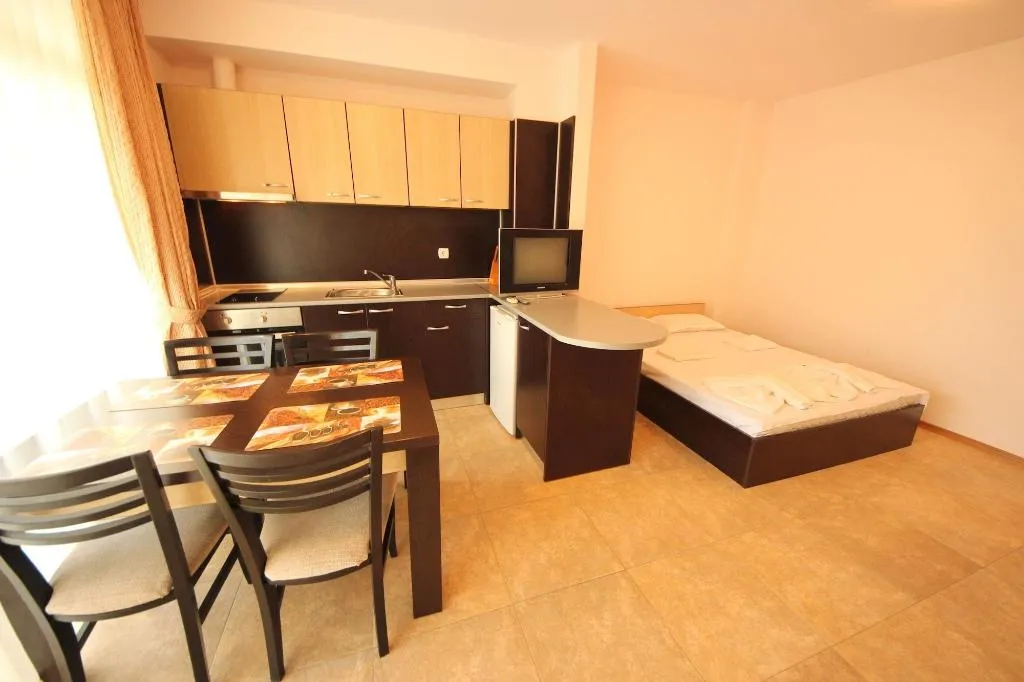 Room, Menada Grand Kamelia Apartments, Bourgas