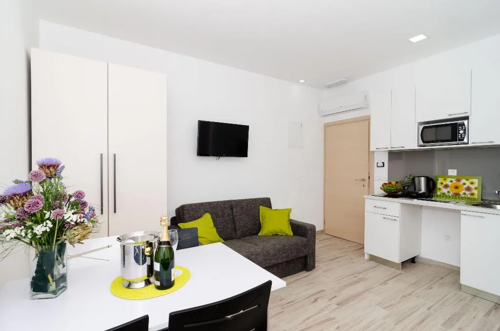 STUDIO SIDE SEA VIEW Room, Apartments  Gabrieri, Dubrovnik