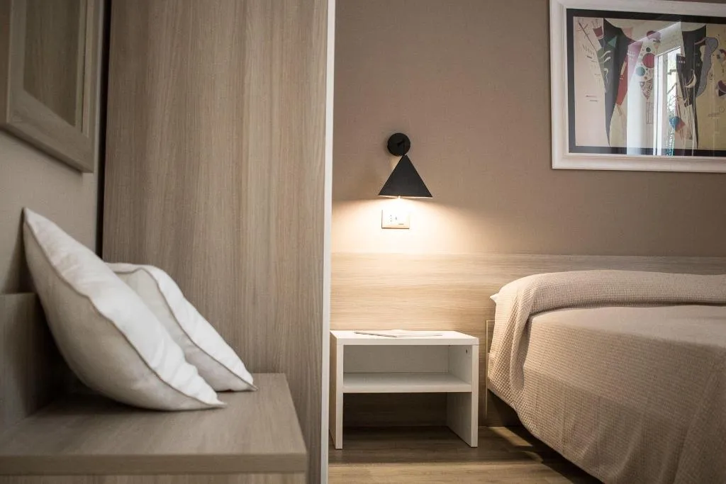 Room, Bagnasco 18, Palermo