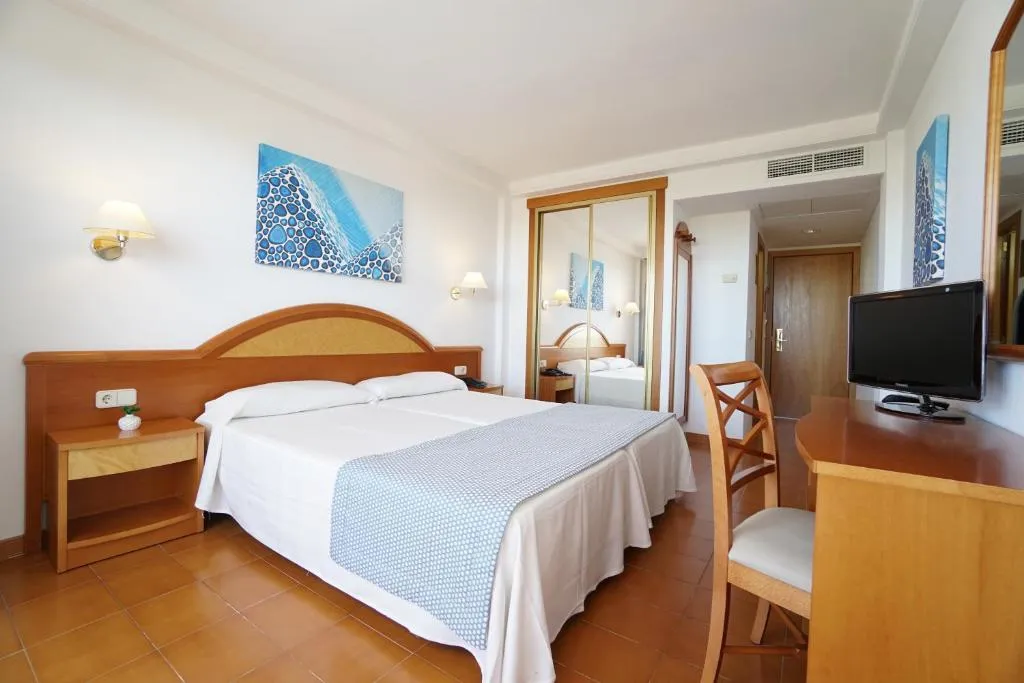 Double or Twin WITH BALCONY Room, Hotel Millor Sol, Majorca
