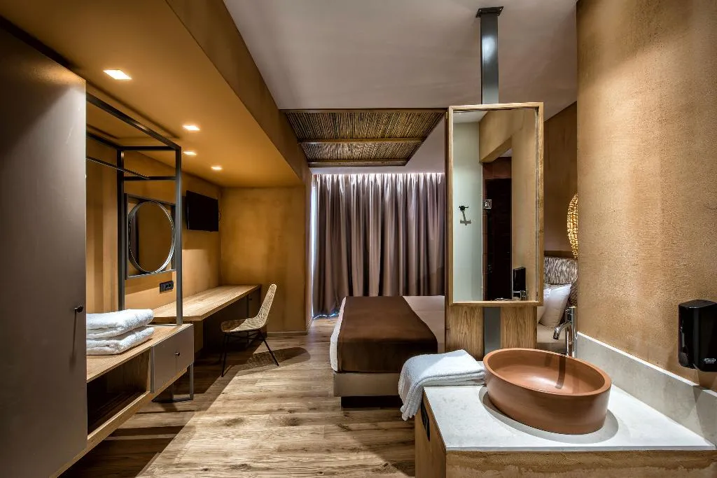 Double or Twin SUPERIOR SEA VIEW Room, Palmera Beach Hotel & Spa, Crete