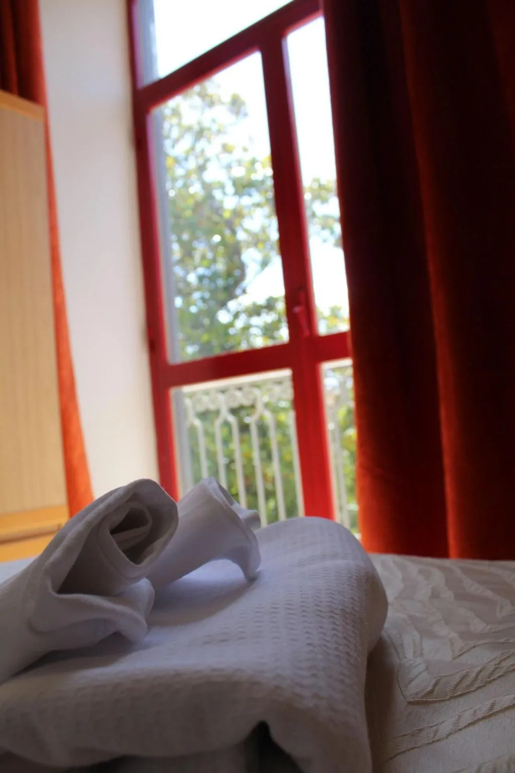 Room, Hotel Santuario Pompei, Naples