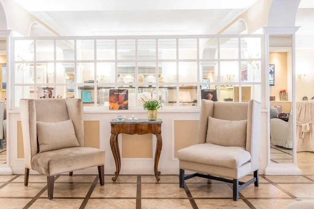 Lobby, Martini, Olbia