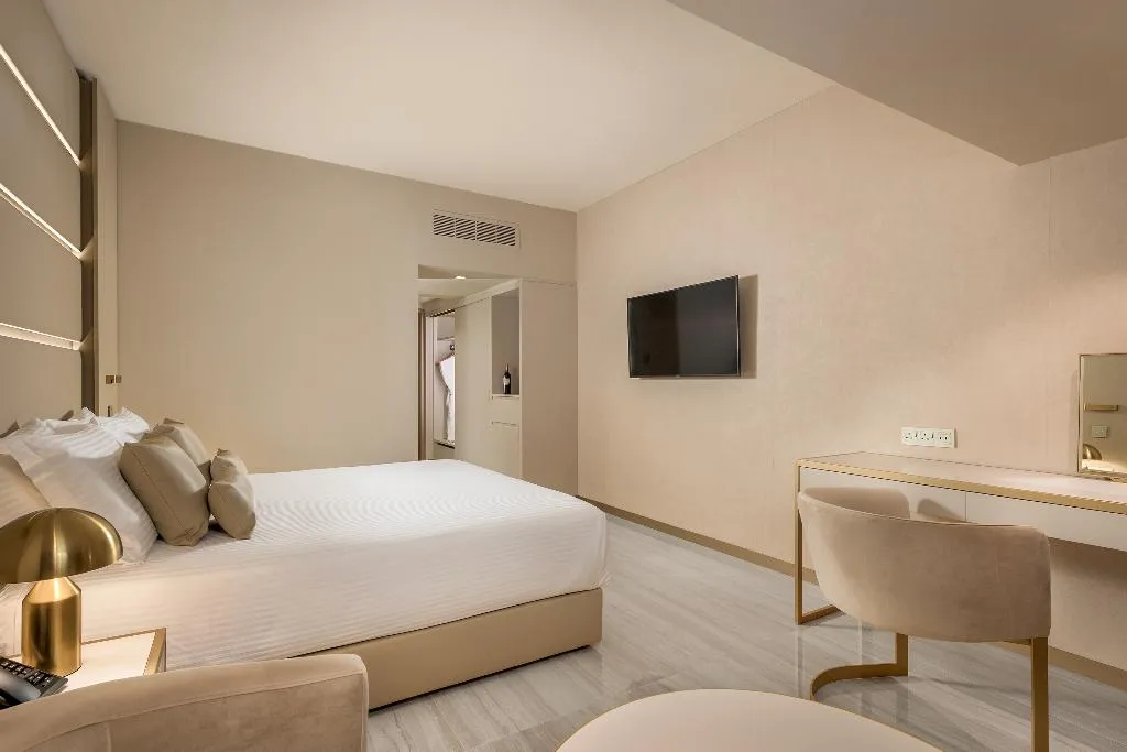 Double or Twin DELUXE Room, Amarande Hotel, Cyprus