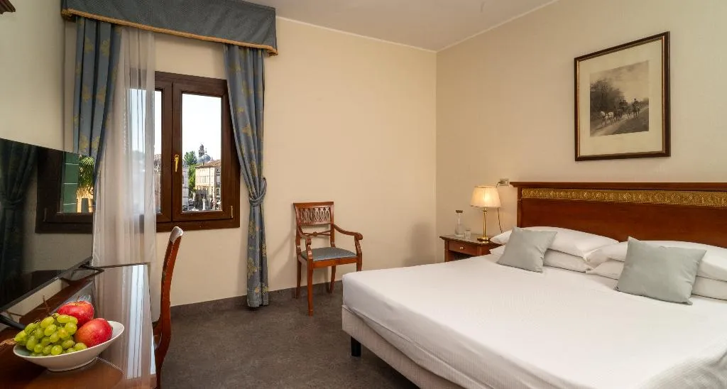 DOUBLE CLASSIC WITH VIEWS Room, Donatello, Venice