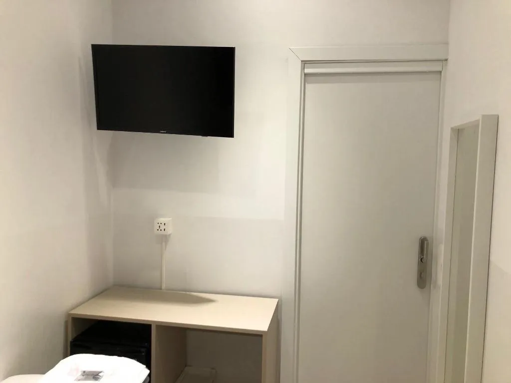 Room, Hostalin Madrid Atocha, Madrid