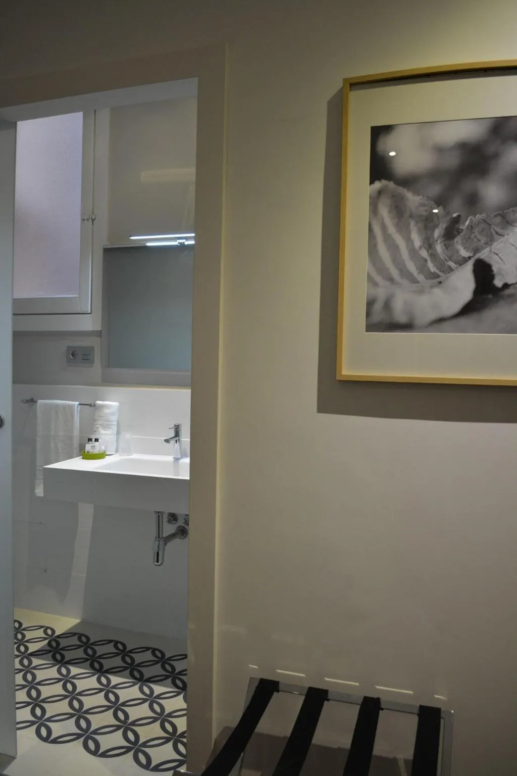 Room, Forgetmenot, Barcelona
