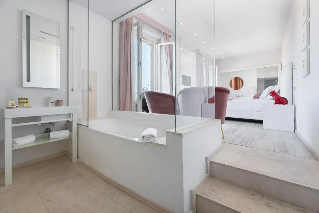 JUNIOR SUITE WITH TERRACE Room, Eurostars Florence Boutique, Florence