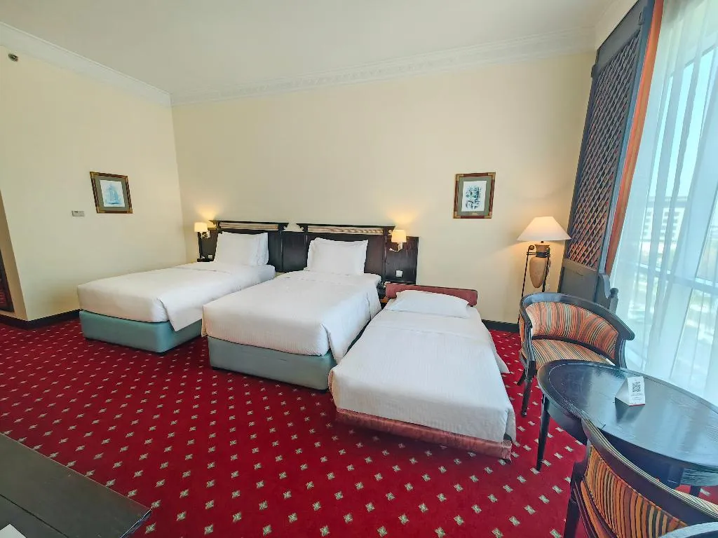 DOUBLE DELUXE Room, Millennium Airport Hotel Dubai, Dubai