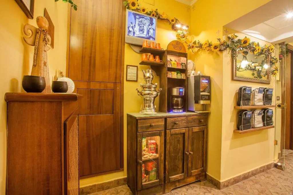 Restaurant, Dependance, Naples