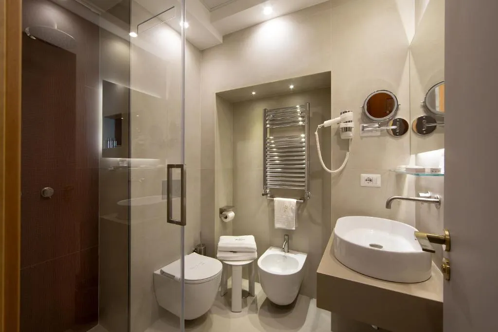 SUITE WITH JACUZZI Room, Montespina Park Hotel, Naples