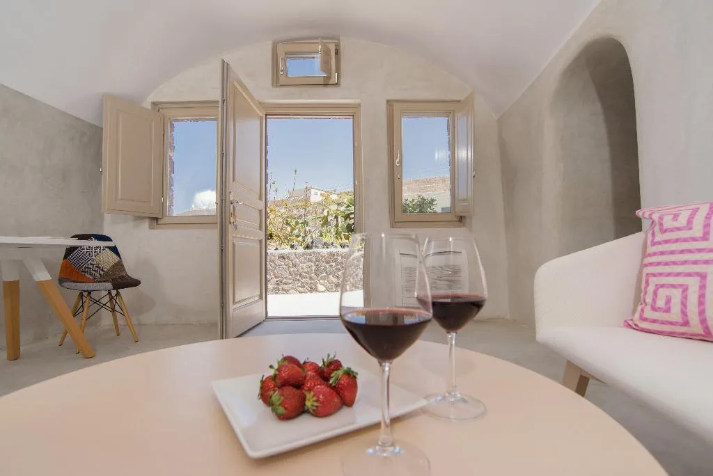HOME STANDARD Room, Lagadi Suites, Santorini