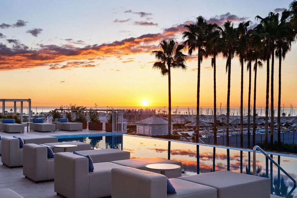 Pool, Hotel Arts, Barcelona