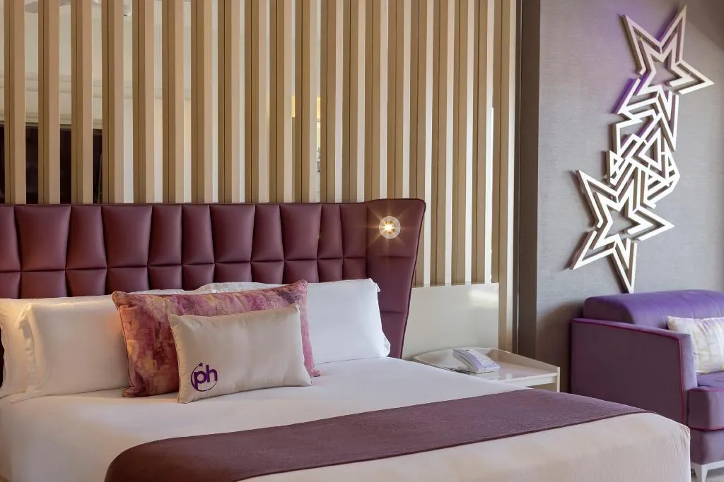 SUITE TWO BEDROOMS Room, Planet Hollywood Cancun by Royalton, Cancun Area