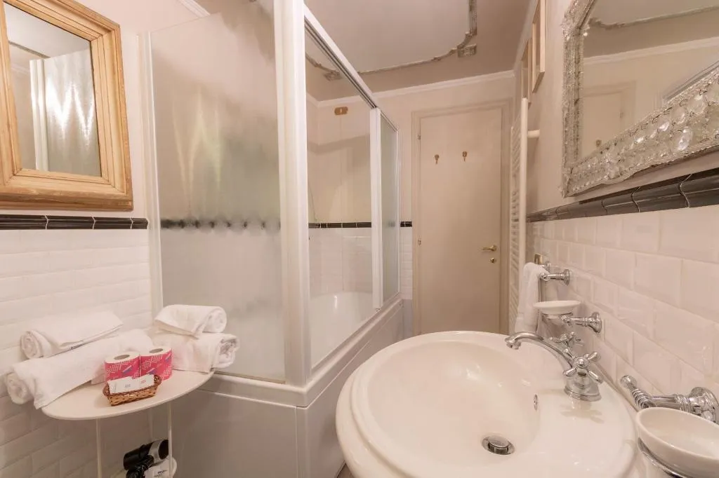 Room, Relais Grand Tour & Grand Tour Suites, Florence