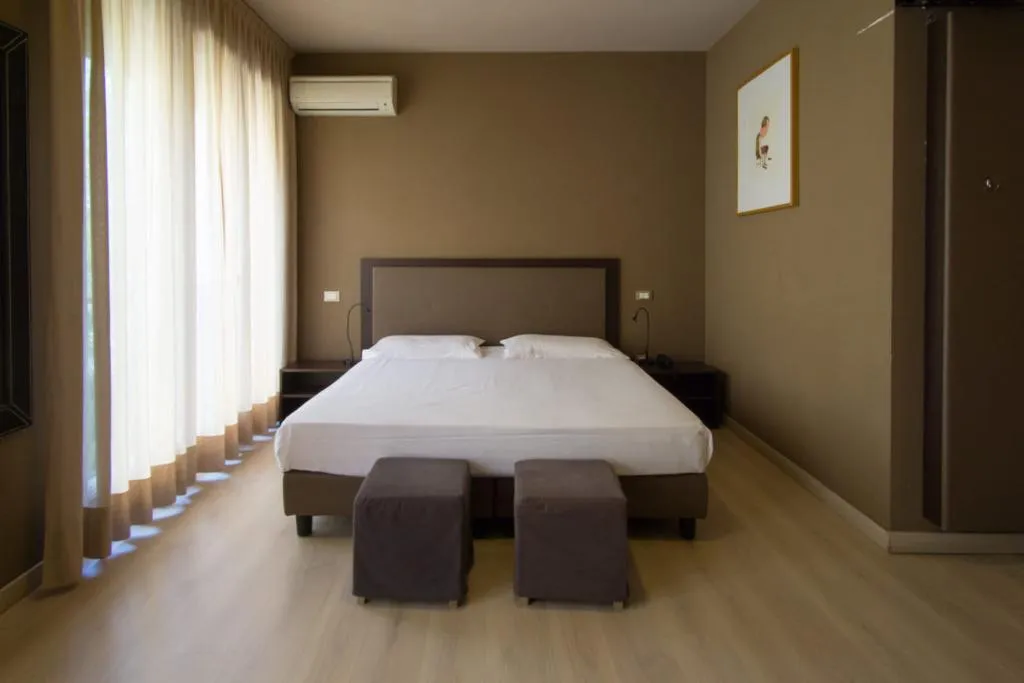 FAMILY ROOM KING SIZE BED Room, M14 Hotel & SPA, Venice