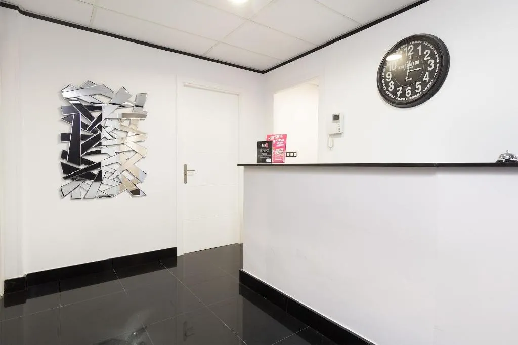 Lobby, Hostal Gran Via 63 Rooms, Madrid