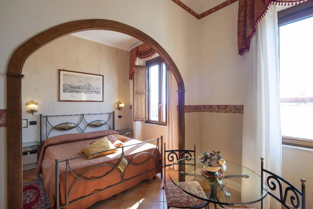 DOUBLE CLASSIC Room, Pinto-Storey Hotel, Naples