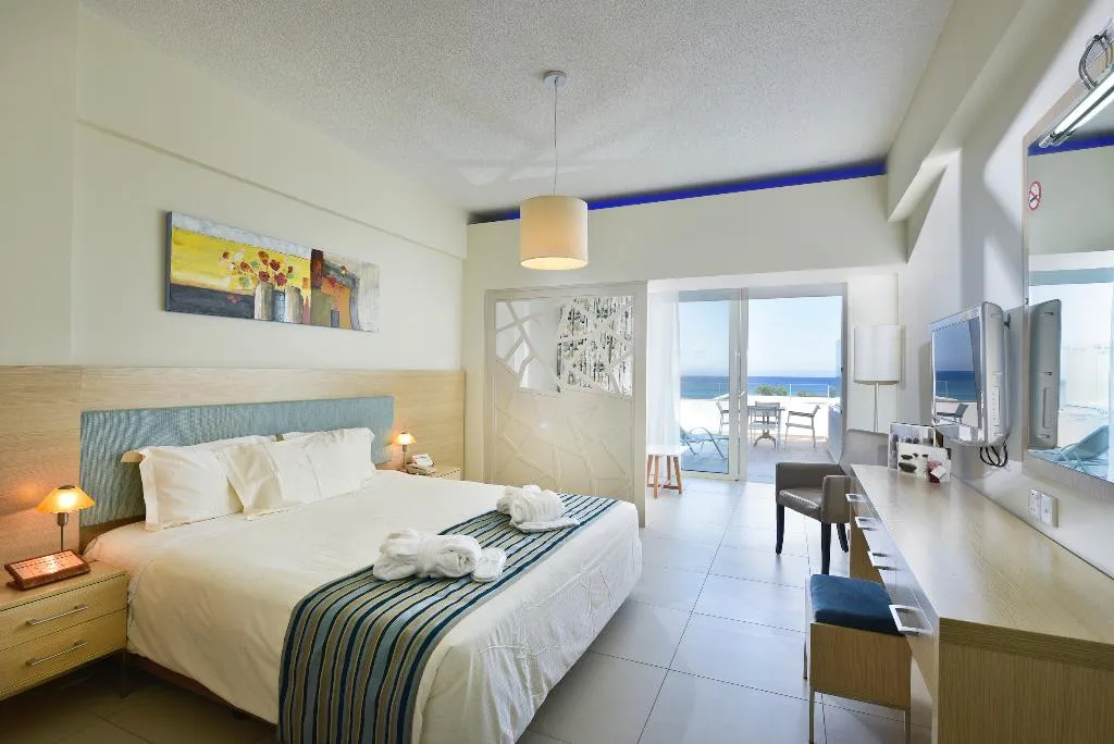 SUITE SIDE SEA VIEW Room, Pernera Beach, Cyprus