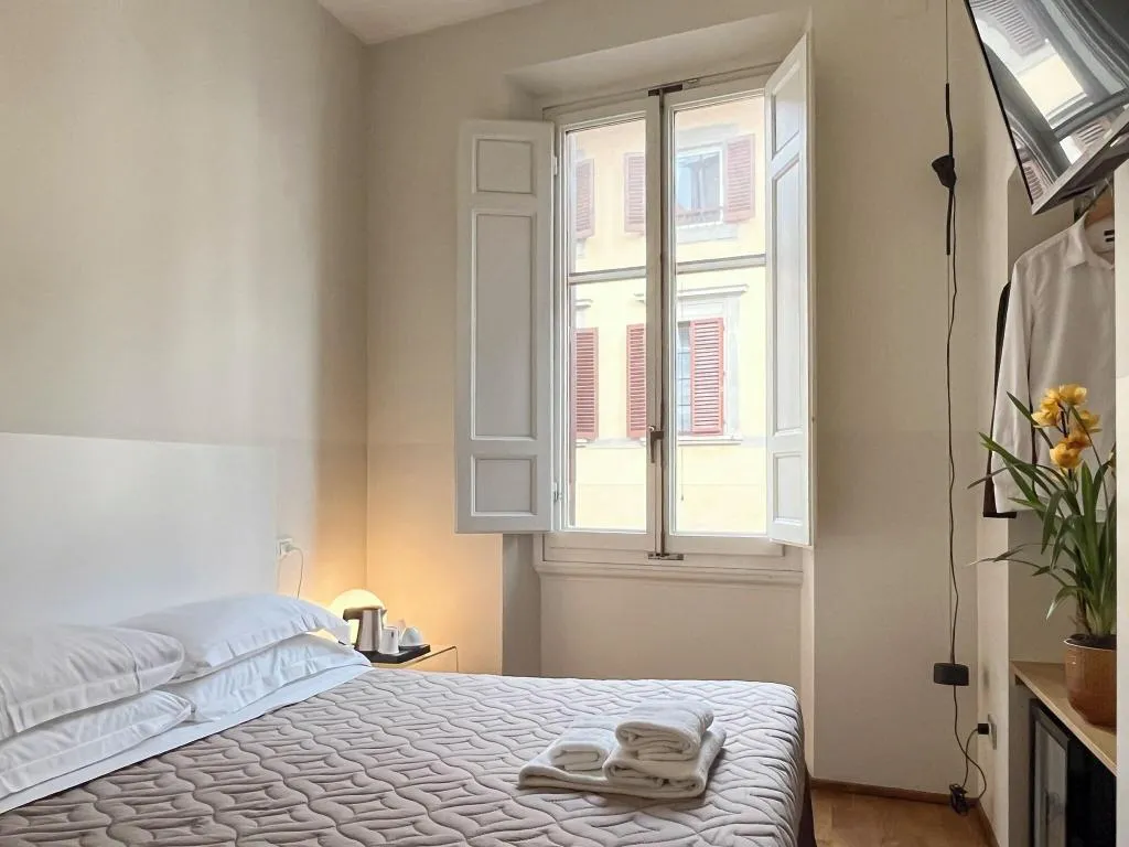 SINGLE STANDARD Room, Hotel La Scala, Florence