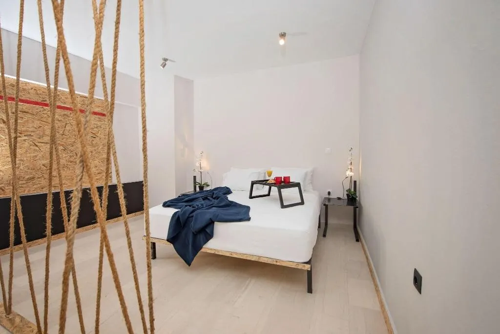 Room, Piraeus Premium Suites, Athens