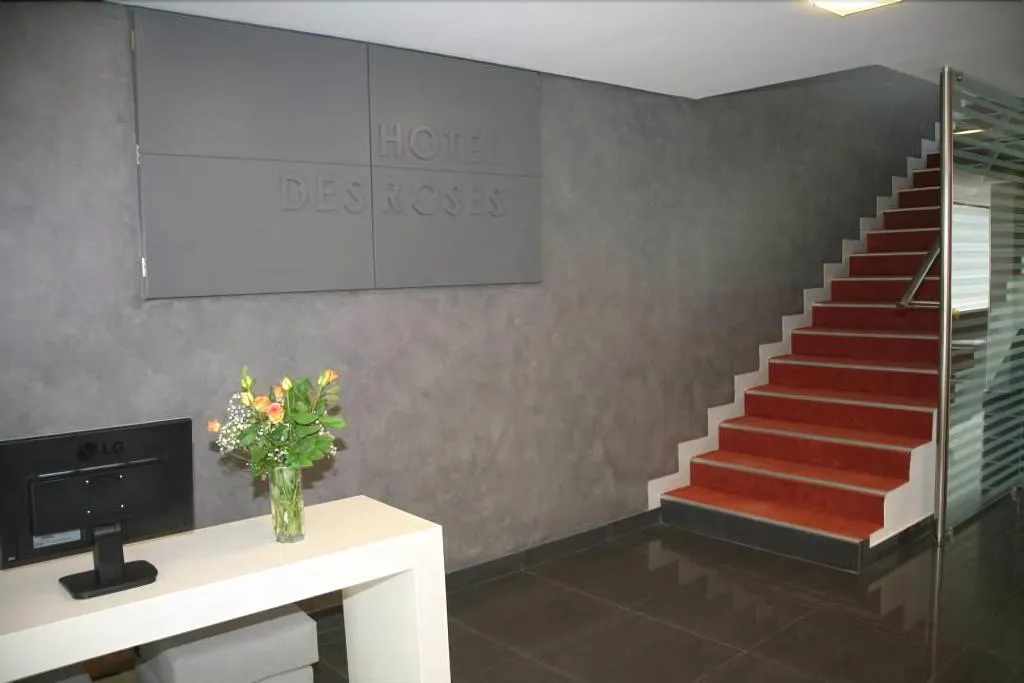 Lobby, Des Roses, Athens