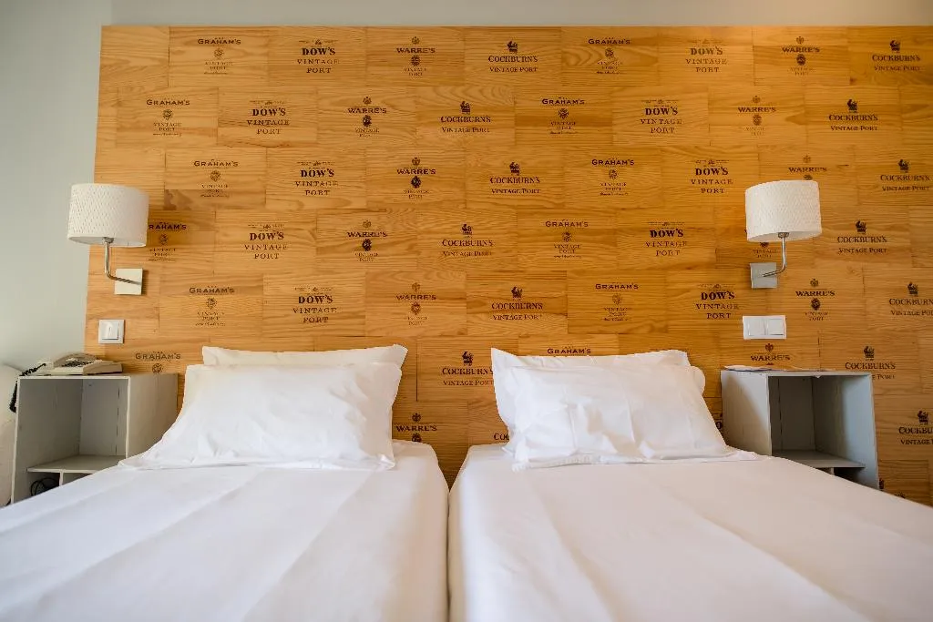 TWIN STANDARD Room, Decanting Porto House, Porto
