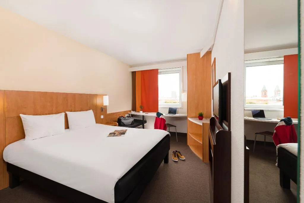 DOUBLE STANDARD Room, Ibis Praha Mala Strana, Prague