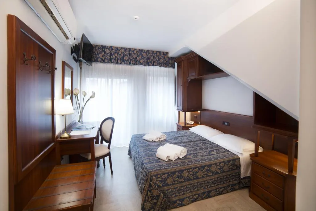 Double or Twin ECONOMY Room, La Giara Hotel, Palermo