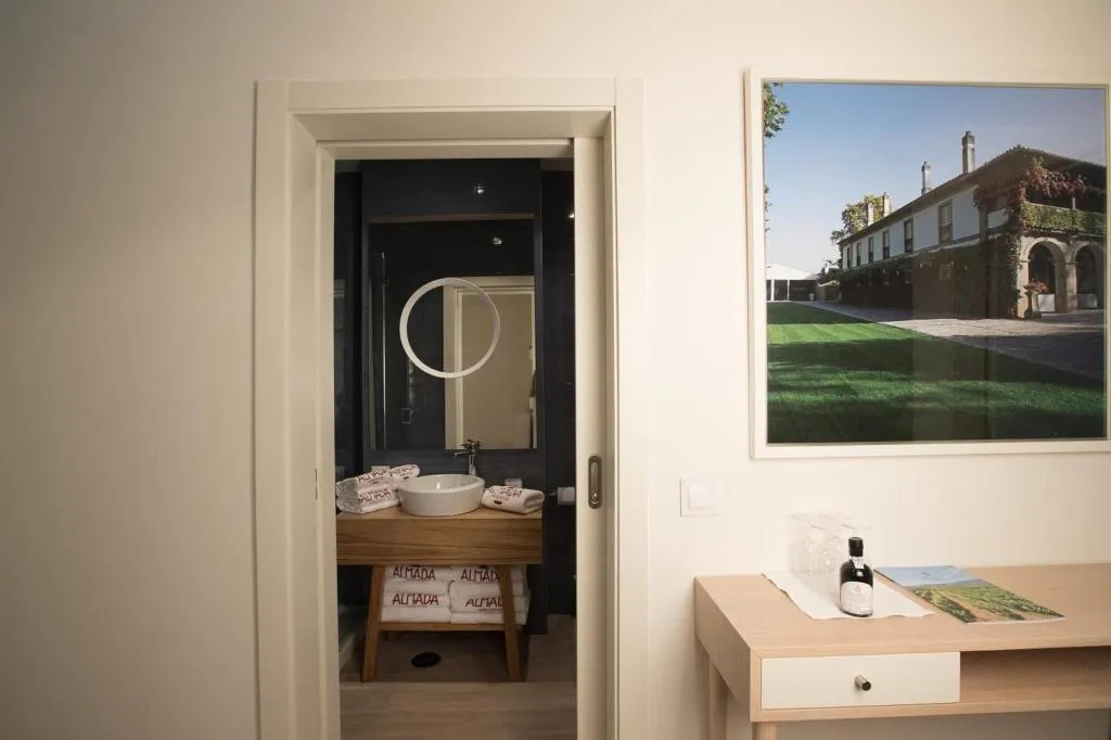 Room, Almada Wine House, Porto