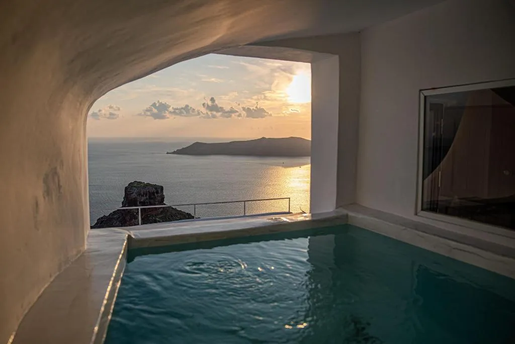 Room, Heavens Edge by Mr and Mrs White, Santorini