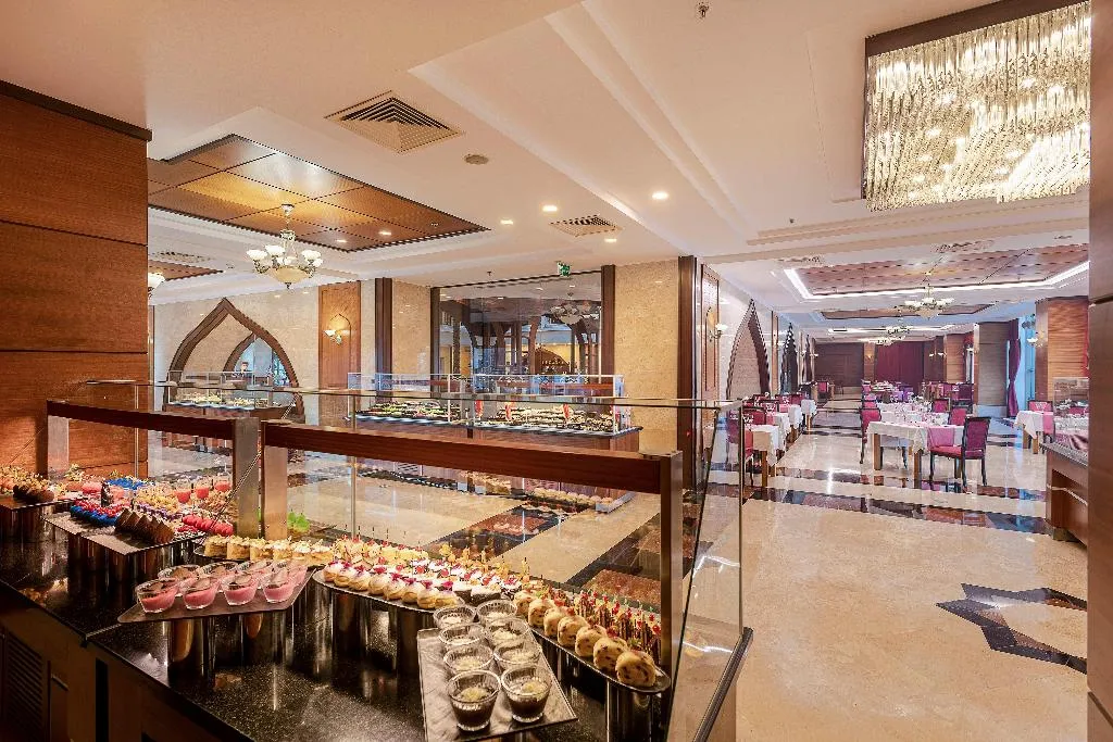 Restaurant, Crowne Plaza Antalya, Antalya