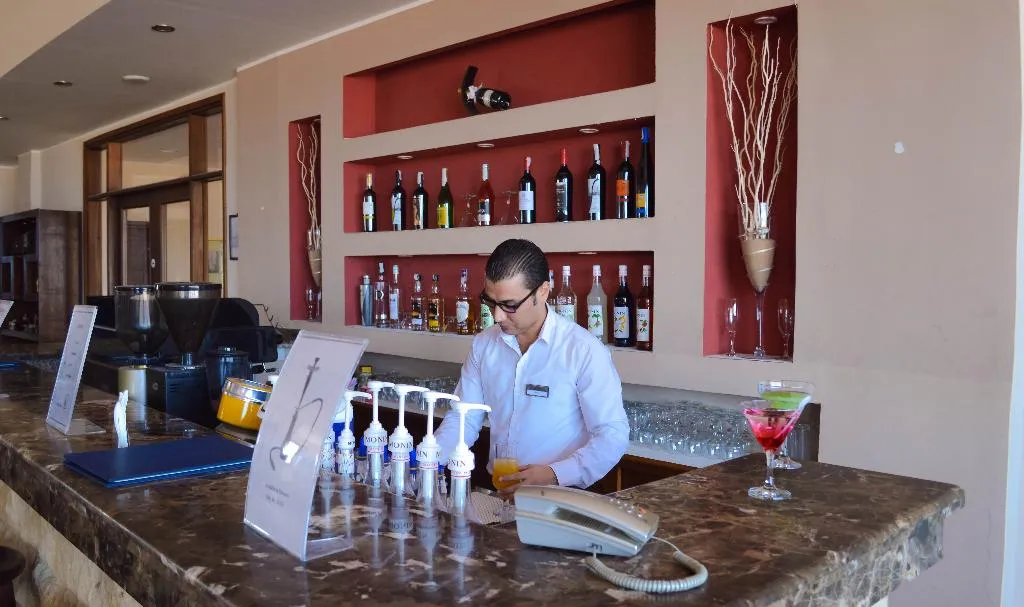 Bar, Viva Blue Resort & Diving, Red Sea Riviera