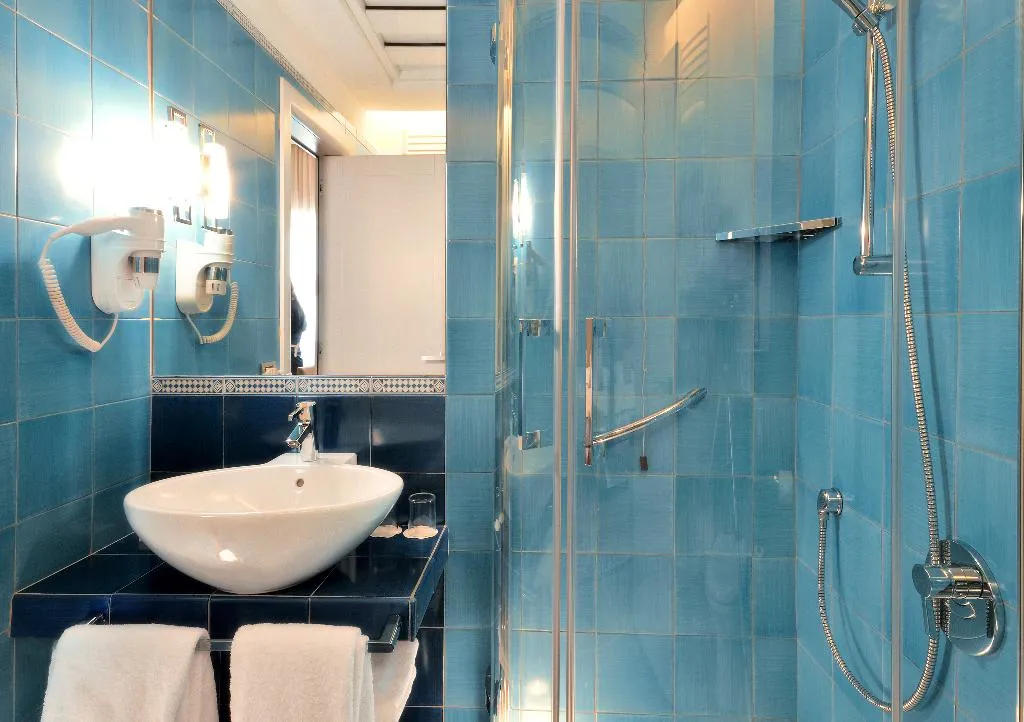 DOUBLE STANDARD Room, Palazzo Esedra, Naples