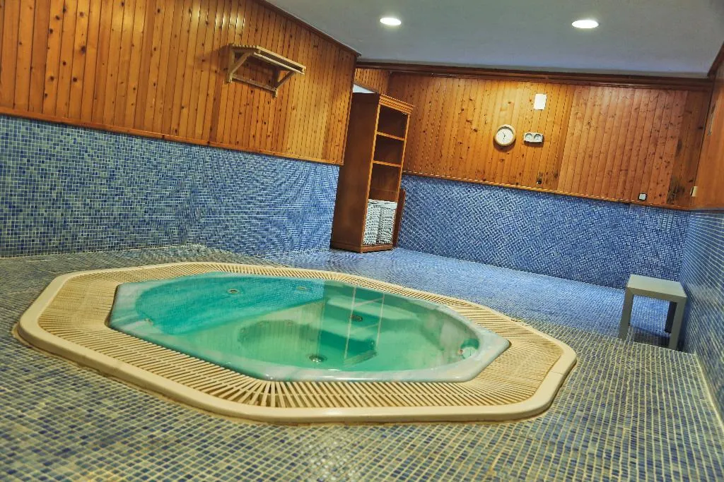 Sports and Entertainment, Ohtels Carabela, Costa De La Luz