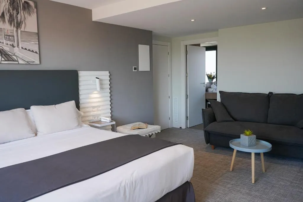 Double or Twin DELUXE CITY VIEW KING BED Room, Sitges, Costa Brava